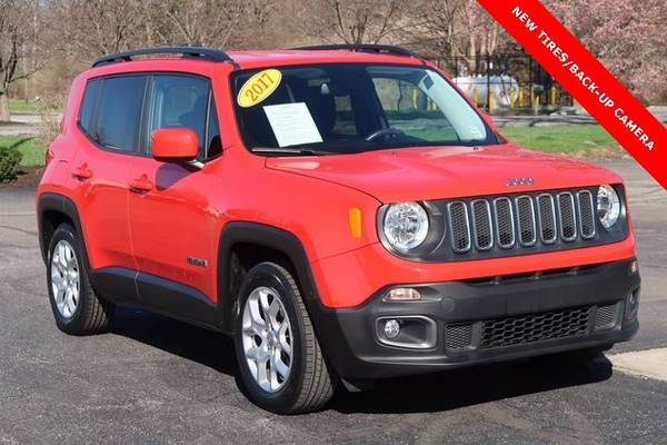 2017 Jeep Renegade Latitude - - by dealer - vehicle for sale in Indianapolis, IN – photo 2