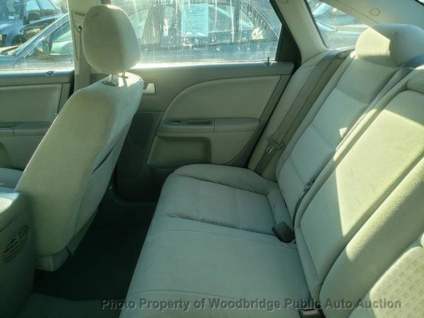 2007 *Ford* *Five Hundred* *4dr Sedan SEL FWD* Silve - cars & trucks... for sale in Woodbridge, District Of Columbia – photo 8