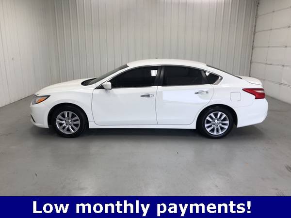2017 Nissan Altima 2.5 S - Super Clean! - cars & trucks - by dealer... for sale in Ripley, MS – photo 8