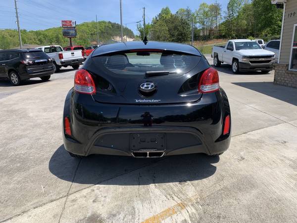 2015 Hyundai Veloster Hatchback - - by dealer for sale in Cleveland, TN – photo 9