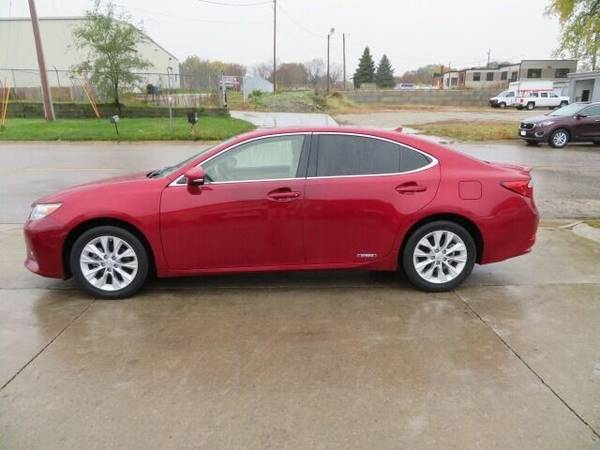 2013 Lexus ES 300H Hybrid... 93,000 Miles... $14,900 **Call Us Today... for sale in Waterloo, IA – photo 3