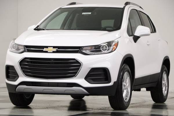 NEW! White 2021 Chevrolet TRAX LT AWD SUV APPLE CARPLAY for sale in Clinton, MO – photo 19