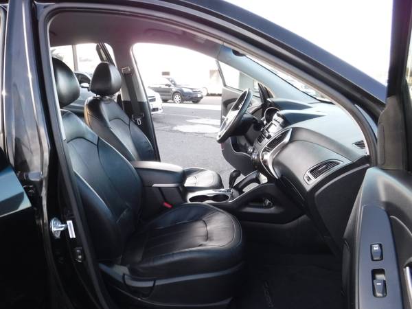 2013 Hyundai Tucson Limited Sport Utility Super Low 62k Miles!! -... for sale in LEWISTON, ID – photo 9