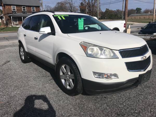 2011 CHEVROLET TRAVERSE AWD V6 AUTOMATIC 150.000 MILES - cars &... for sale in Thomasville, NC – photo 2