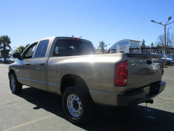 2008 Dodge Ram 1500 QUAD CAB - 4X4 - V8 - LEATHER SEATS - GREAT FOR... for sale in Sacramento , CA – photo 4