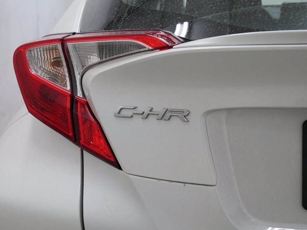 2018 Toyota C-hr Xle - - by dealer - vehicle for sale in Burnsville, MN – photo 6