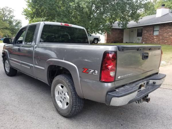 2007 CHEVY SILVERADO CLASSIC 4 DOORS EXTENDED CAB 4WD Z71 O.B.O -... for sale in Bentonville, AR – photo 4