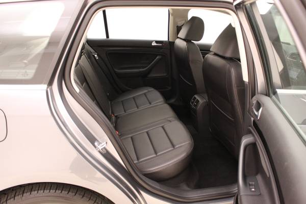 2011 Volkswagen Jetta SportWagen 2.0L TDI W/HEATEDSEATS Stock #:C0693 for sale in Scottsdale, AZ – photo 19