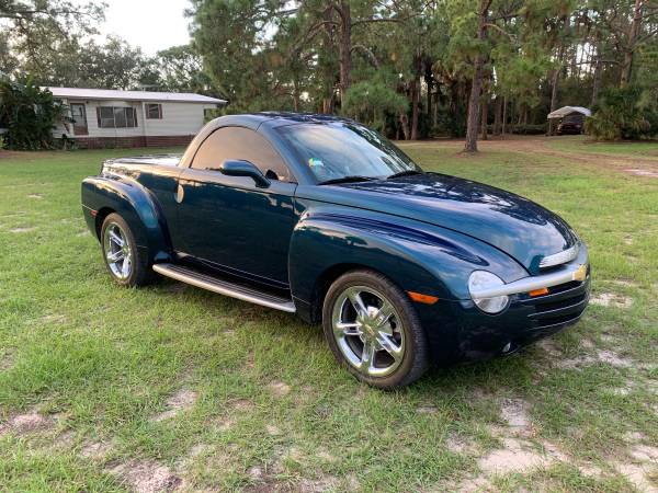 For Sale 2005 Chevy SSR - cars & trucks - by owner - vehicle... for sale in Clewiston, FL – photo 2