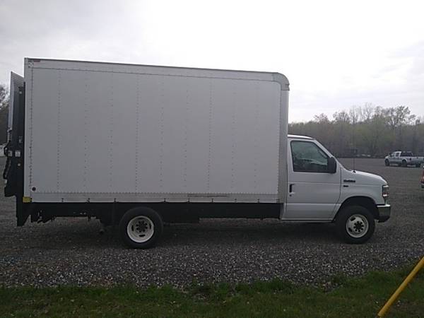 2015 Ford E-Series Cutaway E350 Chassis Van 176 DRW for sale in Other, MI – photo 8
