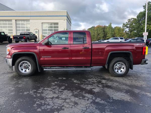 One Owner! 2014 GMC Sierra 1500! 4x4! Ext Cab! Strong! for sale in Ortonville, MI – photo 2