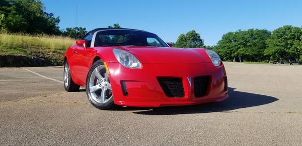 **** 2006 PONTIAC SOLSTICE CONVERTIBLE **** - cars & trucks - by... for sale in Osage Beach, MO – photo 8