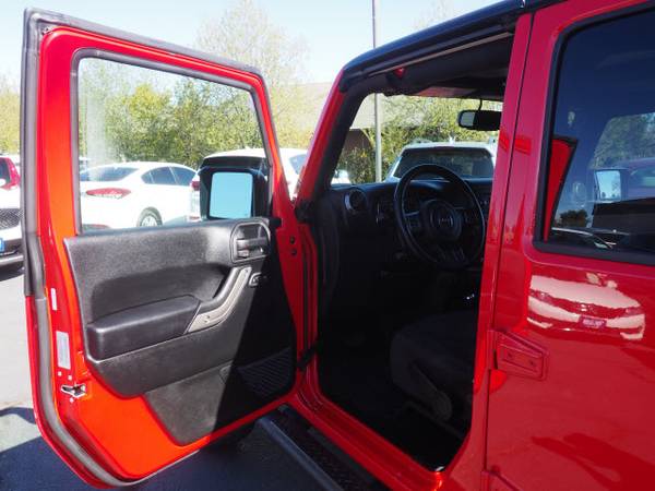 2017 Jeep Wrangler Unlimited Unlimited Sport - - by for sale in Bend, OR – photo 20