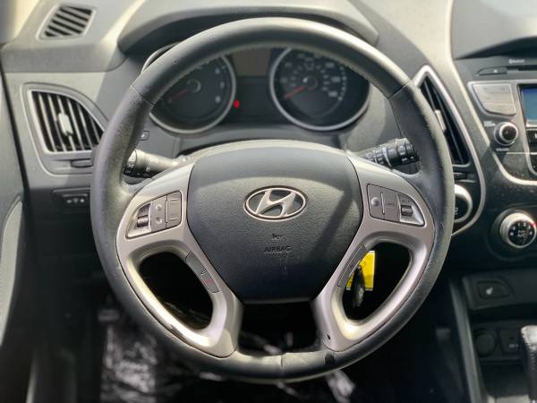 2013 Hyundai Tucson AWD (4X4) 106, 000 miles Excellent! Alpha for sale in NEW BERLIN, WI – photo 11