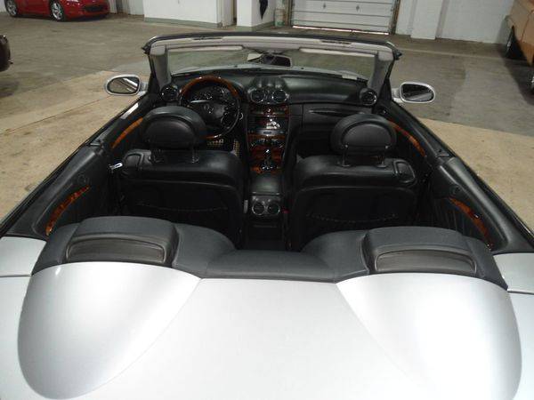 2005 MERCEDES-BENZ CLK 320 - FINANCING AVAILABLE-Indoor Showroom! for sale in PARMA, OH – photo 17