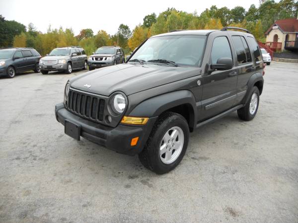 Jeep Liberty 4X4 Trail Rated Safe reliable SUV **1 Year Warranty** for sale in hampstead, RI