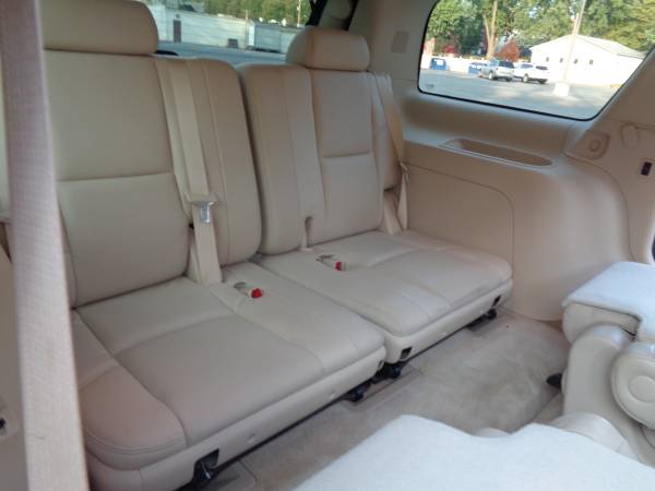 2007 Cadillac Escalade AWD Fully Loaded Very Clean for sale in Waynesboro, MD – photo 21