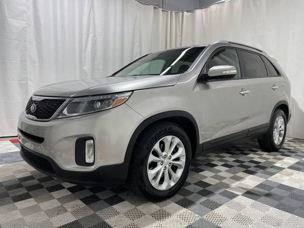 2014 KIA SORENTO EX AWD - - by dealer - vehicle for sale in North Randall, PA – photo 4