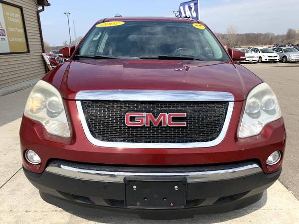 3RD ROW SEATING! 2007 GMC Acadia FWD 4dr SLT - - by for sale in Chesaning, MI – photo 2
