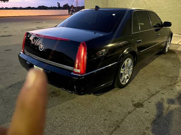 2010 Cadillac DTS PLATINUME - - by dealer - vehicle for sale in Holiday, FL – photo 13