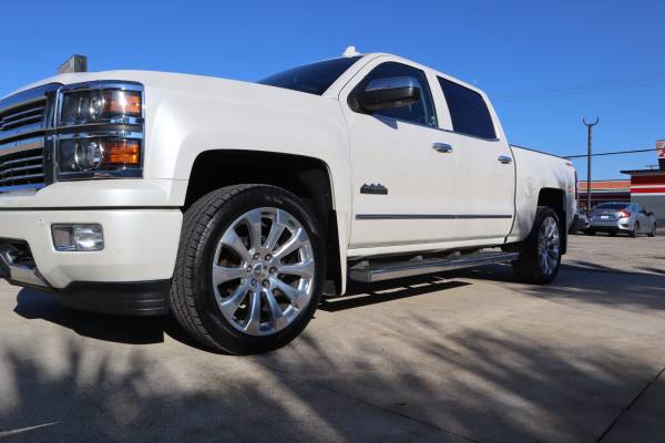 COME AND GET IT! 15 CHEVY SILVERADO 1500 HIGH COUNTRY! - cars & for sale in Killeen, TX – photo 4