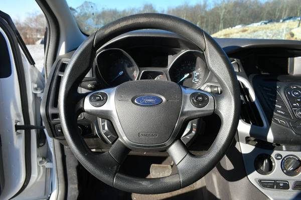 2013 *Ford* *Focus* *SE* - cars & trucks - by dealer - vehicle... for sale in Naugatuck, CT – photo 20