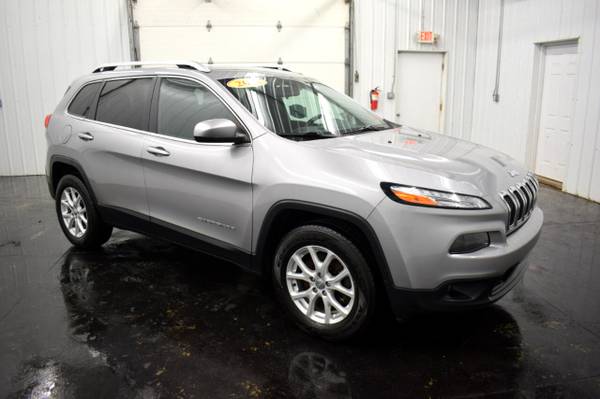 2015 Jeep Cherokee Latitude 4WD - cars & trucks - by dealer -... for sale in Marne, MI – photo 13