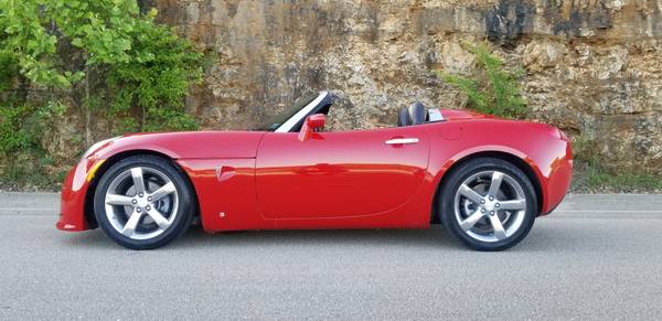 **** 2006 PONTIAC SOLSTICE CONVERTIBLE **** - cars & trucks - by... for sale in Osage Beach, MO – photo 21