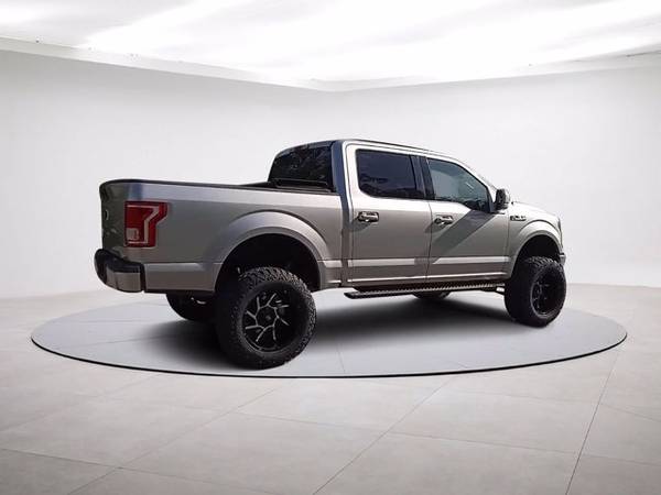 2017 Ford F-150 XLT 4WD SuperCrew - - by dealer for sale in Wilmington, NC – photo 9
