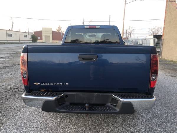 2005 Chevy Colorado 4x4 ONLY 27K MILES ONE OWNER!!!! - cars & trucks... for sale in Cleveland, OH – photo 7
