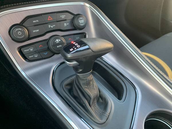 2017 Dodge Challenger SXT 37k miles Falken Performance tires 20 for sale in Jeffersonville, KY – photo 21