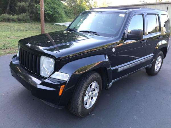 2011 Jeep Liberty 4D Sport Utility 3 7L V6 Automatic 4-Speed 4X4 for sale in Piedmont, SC – photo 2