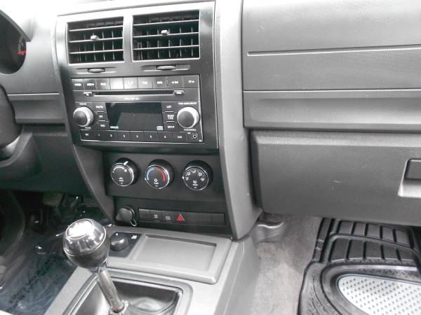 Dodge Nitro SXT 4WD SUV 6 Speed Manual 85K miles**1 Year Warranty*** for sale in Hampstead, MA – photo 13