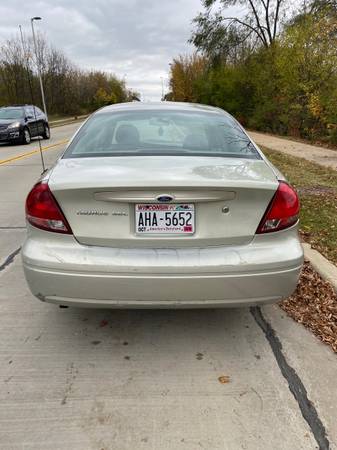 2006 Ford Taurus 142k miles - cars & trucks - by owner - vehicle... for sale in milwaukee, WI – photo 3