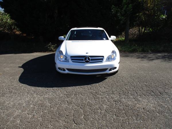 2009 Mercedes-Benz CLS Limited - Great Car-Fax, Garage Kept - cars &... for sale in Cumming, GA – photo 8