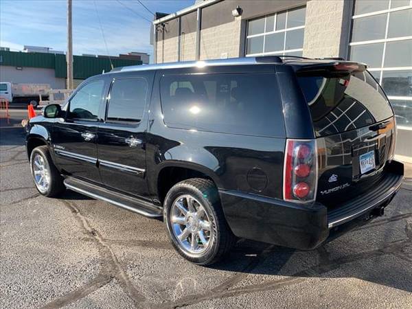 2007 GMC Yukon XL Denali $799 DOWN DELIVER'S ! - cars & trucks - by... for sale in ST Cloud, MN – photo 5