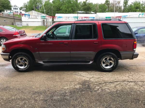 1997 Mercury Mountaineer ICE COLD AIR RUNS GREAT!!! for sale in Clinton, IA
