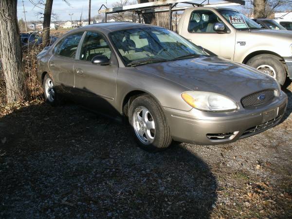2005 FORD TAURUS 4DR - cars & trucks - by dealer - vehicle... for sale in Merrillville, IL – photo 2