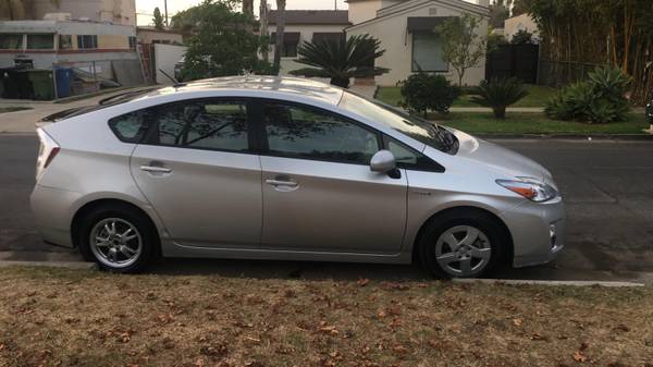 2014 Toyota Prius - 100.000 miles !! - cars & trucks - by owner -... for sale in Santa Monica, CA