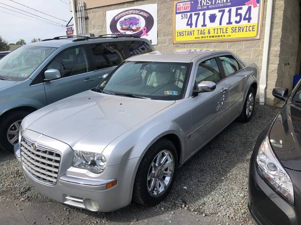 2005 Chrysler 300 C for sale in Moosic, PA – photo 2