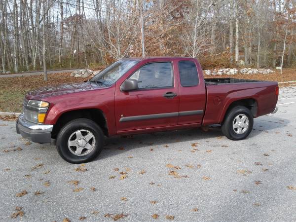 2008 GMC Canyon 4x4 with low miles - cars & trucks - by owner -... for sale in New London, CT – photo 4