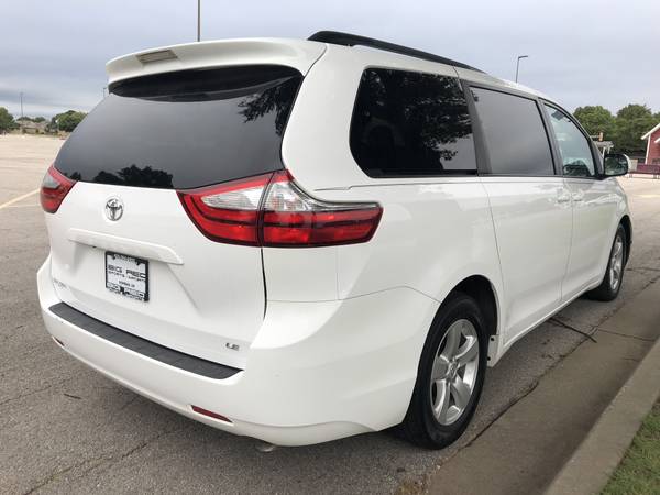 2015 TOYOTA SIENNA LE! FWD! 79K MILES for sale in Norman, TX – photo 2