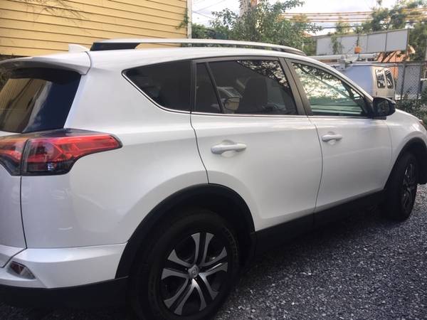 2017 Toyota RAV4 LE AWD w/46k 1 Owner Clean carfax , NO Accident for sale in Brooklyn, NY – photo 5