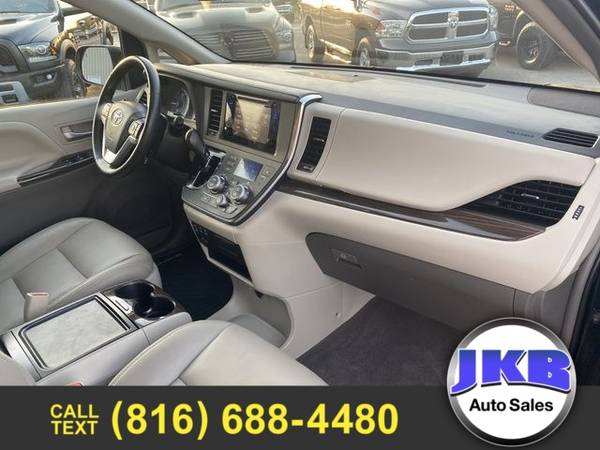 2017 Toyota Sienna XLE Minivan 4D - cars & trucks - by dealer -... for sale in Harrisonville, MO – photo 16