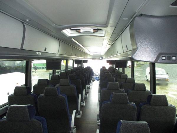 3) 2018 MCI J4500 56 Passenger Luxury Coach Bus RTR 1024836-01-03 for sale in Dayton, NJ – photo 16