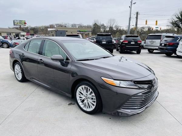 2018 Toyota Camry XLE - - by dealer - vehicle for sale in Murfreesboro, TN – photo 7