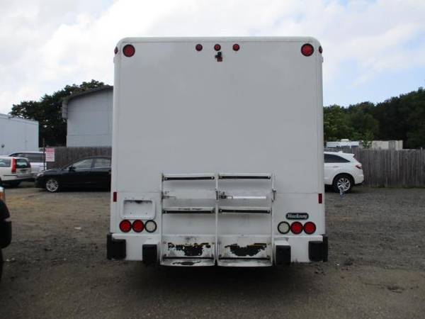 2012 Isuzu NPR HD 14 BEVERAGE TRUCK * ROLL UP SIDE DOORS - cars &... for sale in South Amboy, CT – photo 19