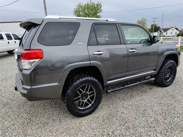 2011 Toyota 4Runner SR5 - - by dealer - vehicle for sale in Chillicothe, OH – photo 5
