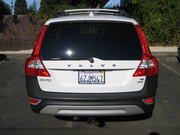 2010 Volvo XC70 3.2 AWD *ONE OWNER* 101,405mil (A2588) for sale in Santa Rosa, CA – photo 4