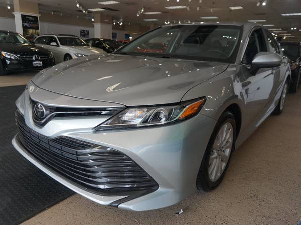 2018 Toyota Camry LE - cars & trucks - by dealer - vehicle... for sale in Glen Burnie, MD – photo 4